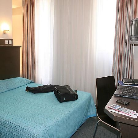 Hotel Amarys Simart Παρίσι Δωμάτιο φωτογραφία